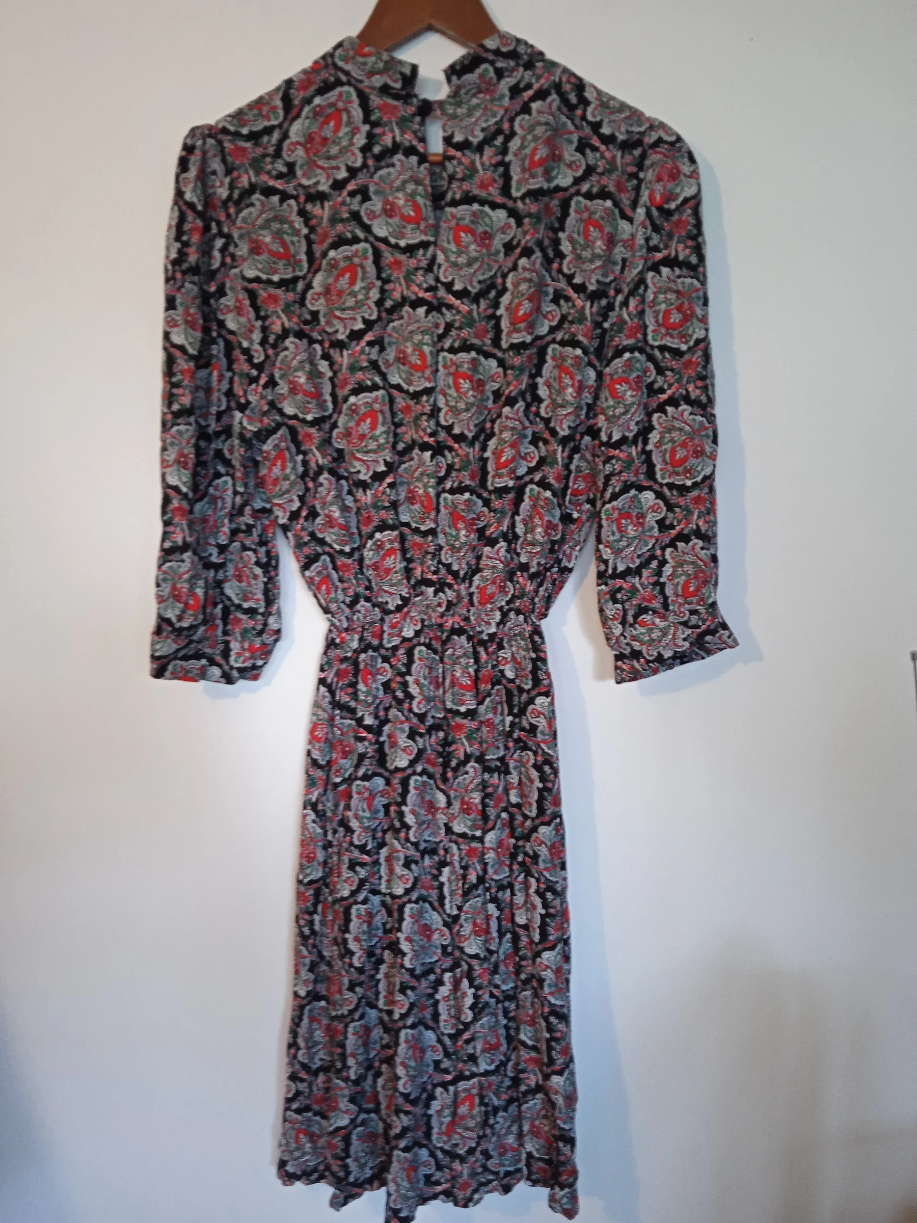 Midi summer dress, mid-calf, black with patterns size 36/38 – photo 6